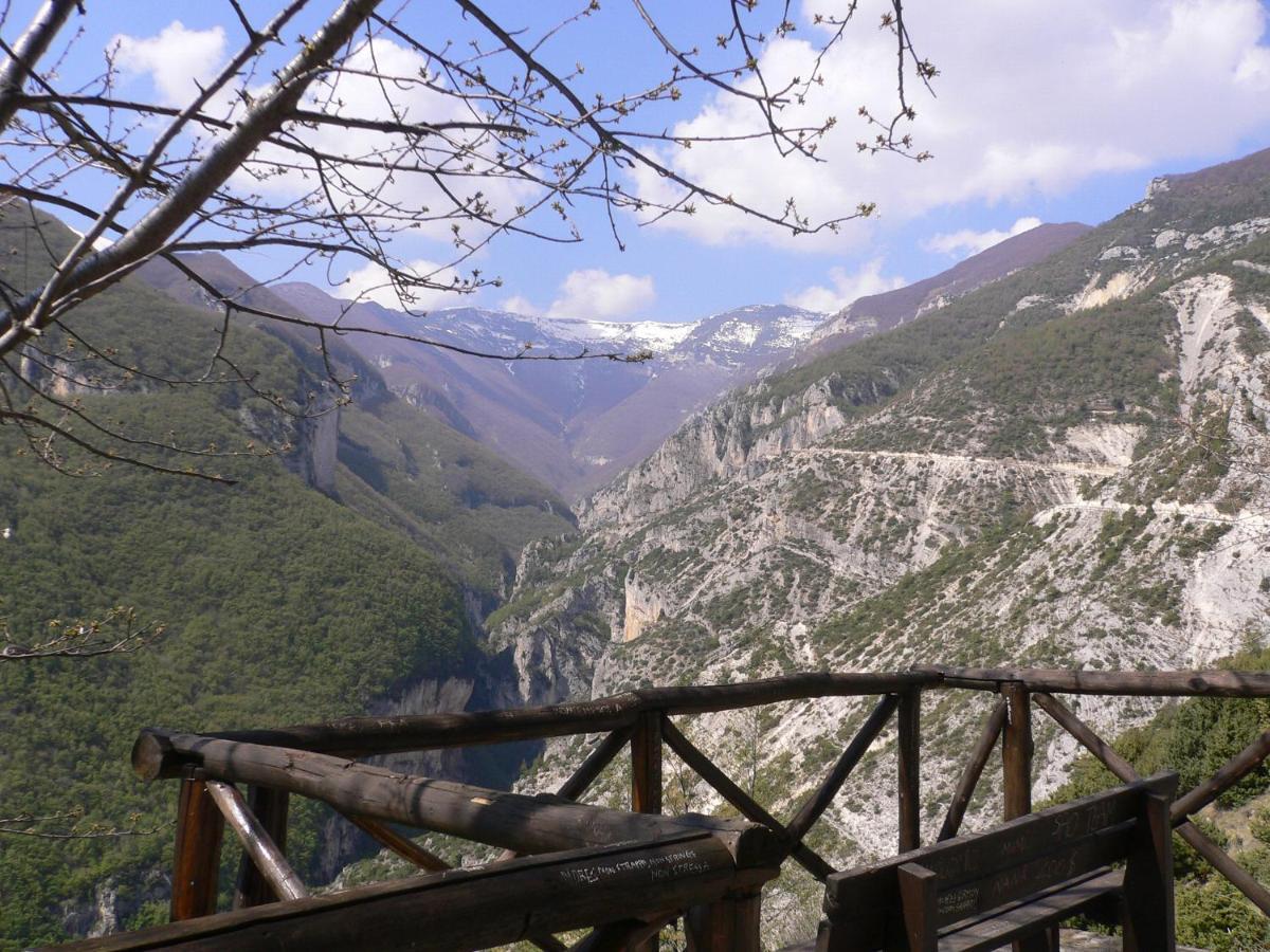 B&B Lo Gnomo Pennapiedimonte Εξωτερικό φωτογραφία